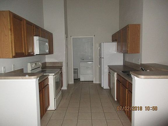4th image of 5050 Playpen Dr Unit 14