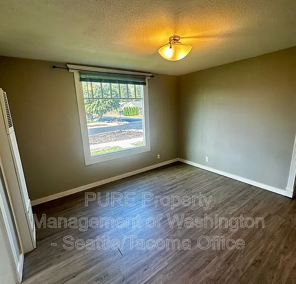 602 5th Ave NW #A — Photo 7