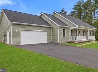 61 Mdg Ct, Berkeley Springs, WV 25411