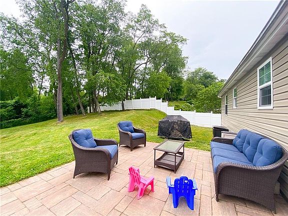 2nd image of 107 Scottsdale Dr