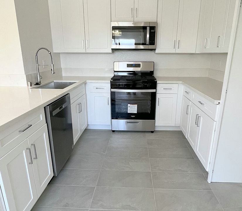 1st image of 6544 Whitsett Ave Unit 1-9