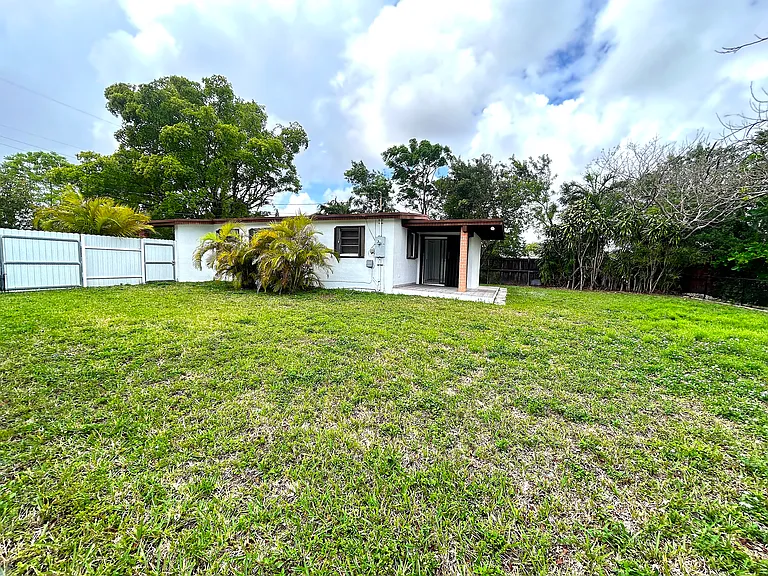 6001 SW 116th Ave — Photo 24