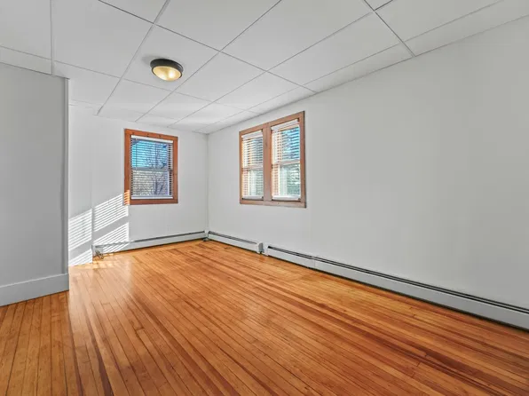 Franklin, 33 Franklin St #3, Saratoga Springs, NY 12866