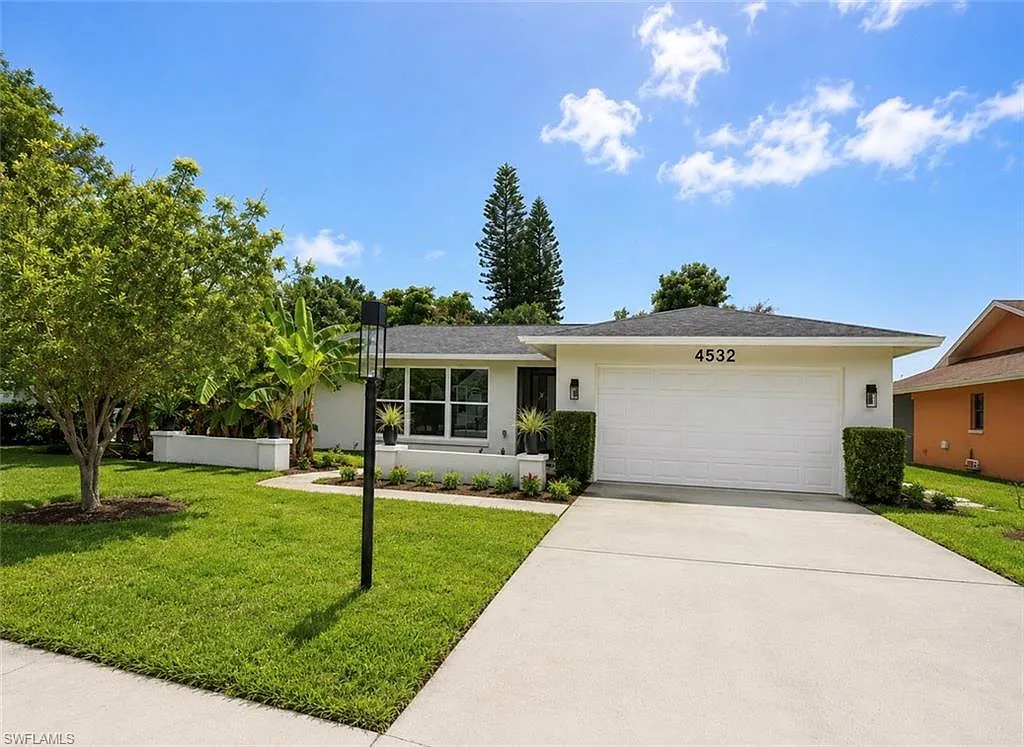 3 bed, 2.0 bath, 1895 sqft, $4,600 — Photo 1