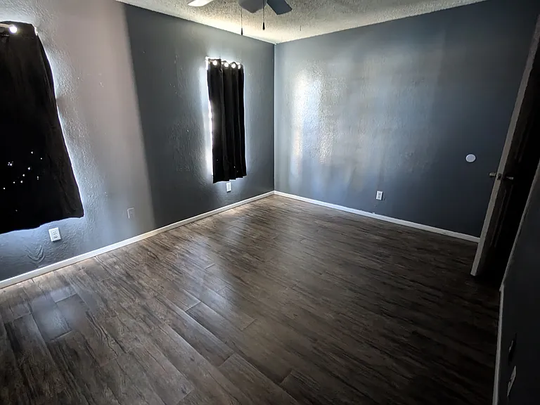 305 Rayburn St — Photo 21