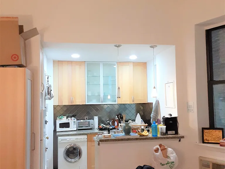 46 W 65th St #1D — Photo 8