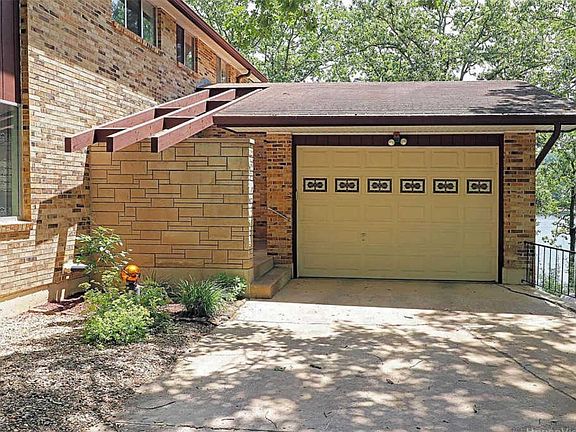 5th image of 13244 Lakewood Dr
