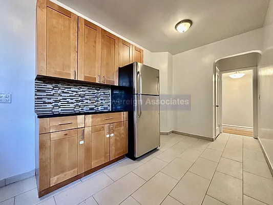 Rented by Sovereign Associates | media 18