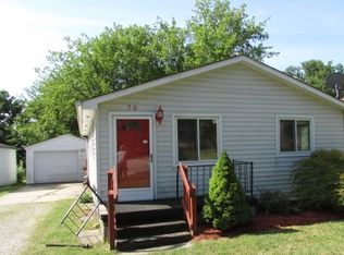 79 W Gilford Rd, Caro, MI 48723