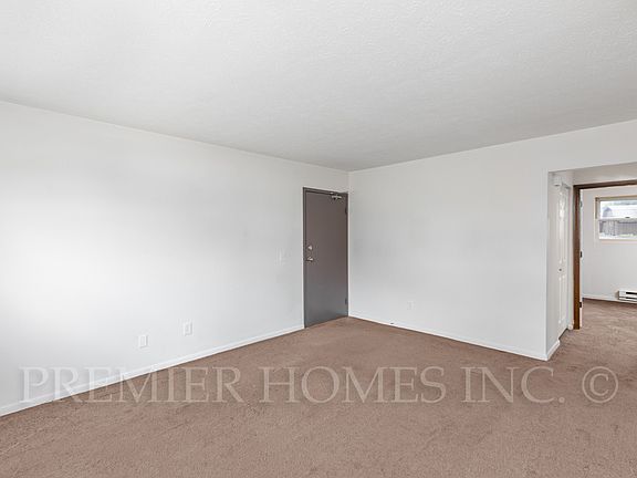 3rd image of 2522 Roberts Ave NW #8