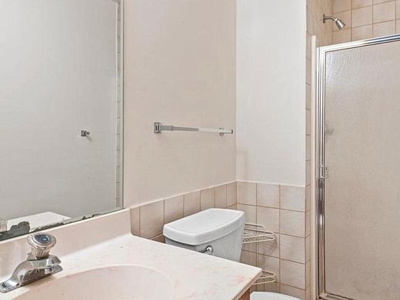 5th image of 12939 Oliver Ave S