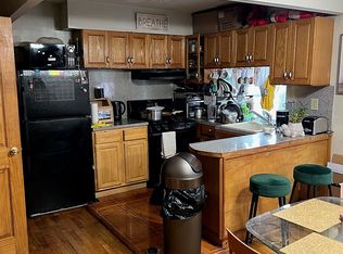 30-87 48th St #1F, Astoria, NY 11103