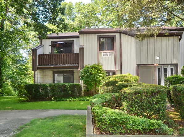 99 Richmond Boulevard #3A, Ronkonkoma, NY 11779