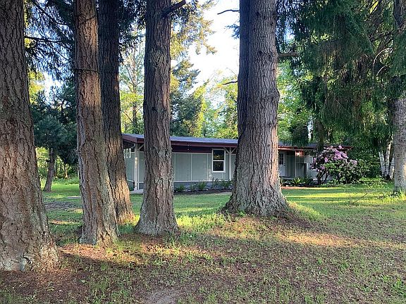 2nd image of 13715 Vashon Hwy SW