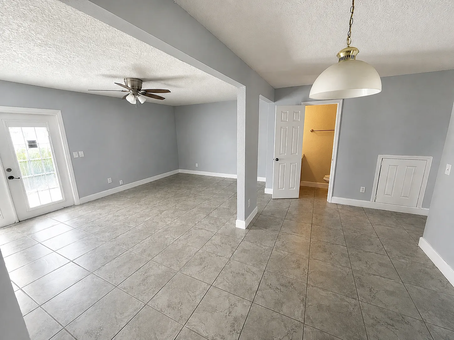 2 bed, 1.5 bath, 1100 sqft, $1,800 — Photo 3