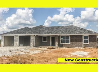 2115 Eiken Ln, New Bloomfield, MO 65063