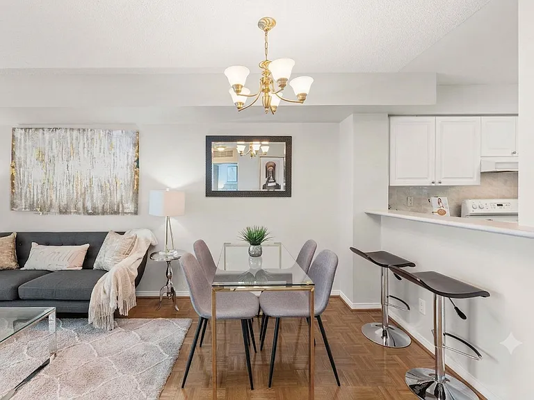 5 Emerald Ln — Photo 7