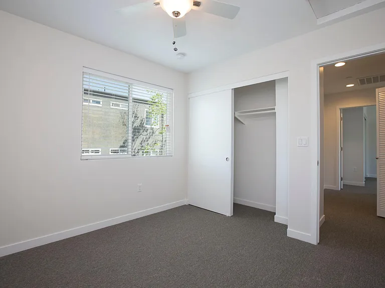 12338 Parkside St — Photo 5