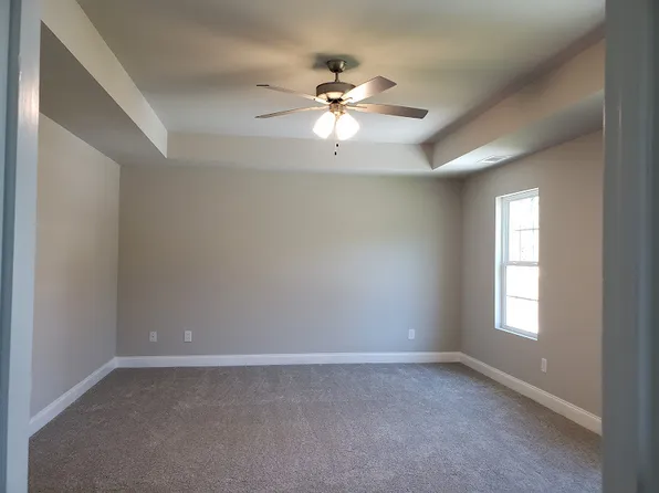 376 Katie Ln, Commerce, GA 30529