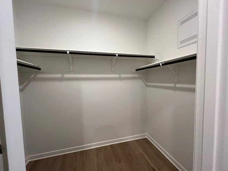 501 Jean St — Photo 13