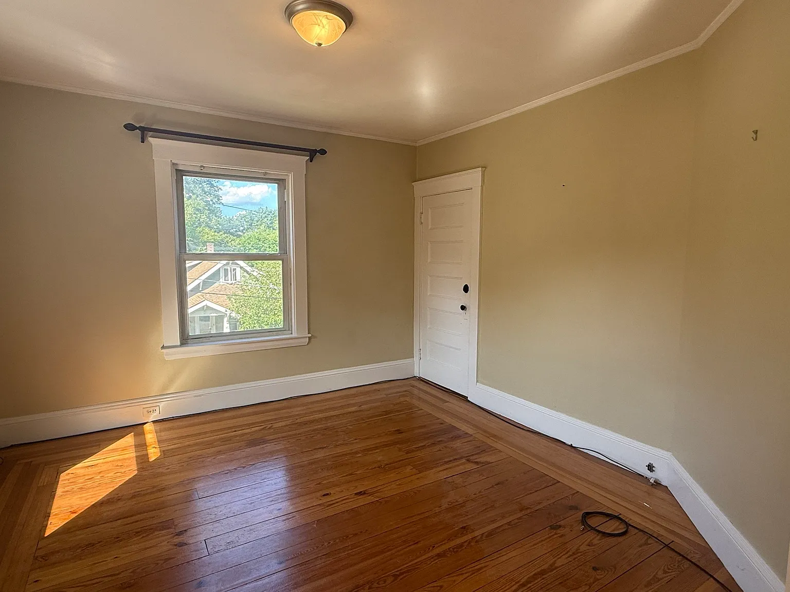 2 bed, 1.0 bath, 960 sqft, $1,950 — Photo 4