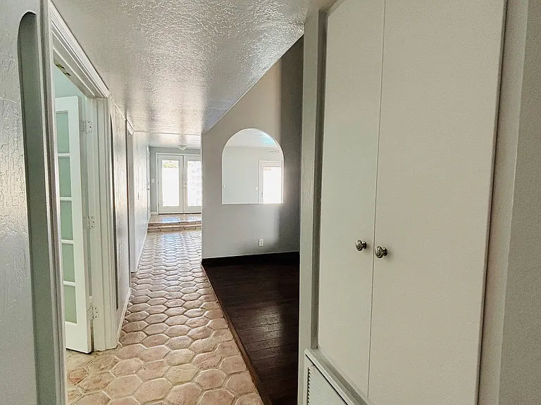E Alameda Dr — Photo 6