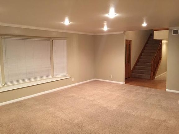2nd image of 42907 Victorville Pl