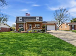 1726 Cherry Ln, Findlay, OH 45840