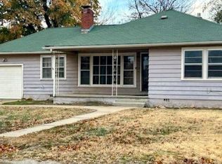 3202 E Penley Dr, Wichita, KS 67218