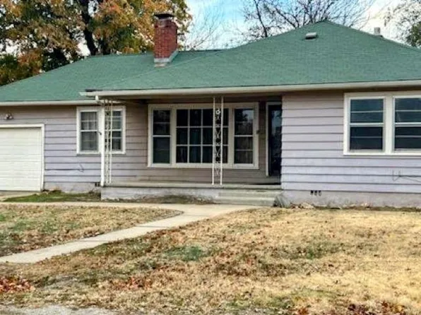 3202 Penley Dr, Wichita, KS 67218