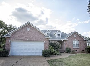 725 Mason Ave, Henderson, TN 38340