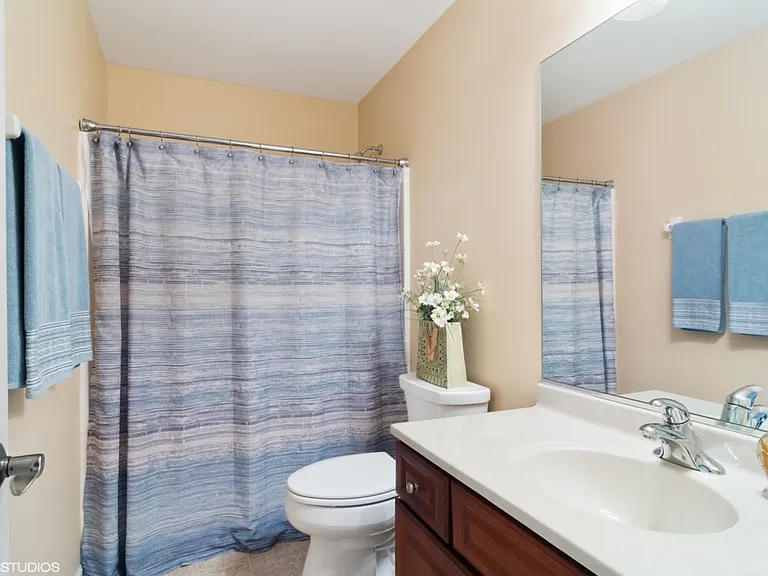 1212 Townes Cir — Photo 17