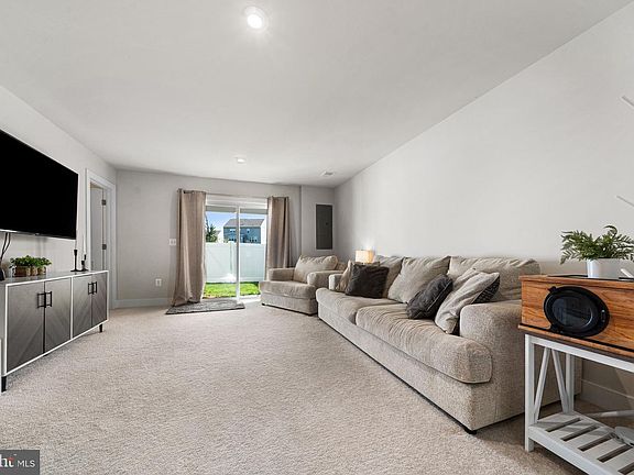 3rd image of 10539 Waterbury Woods Way