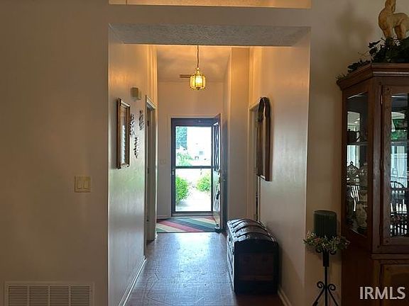 2nd image of 4308 Hillside Dr