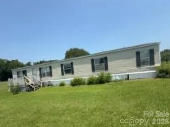 887 Stephens Rd, Lumberton, NC 28358
