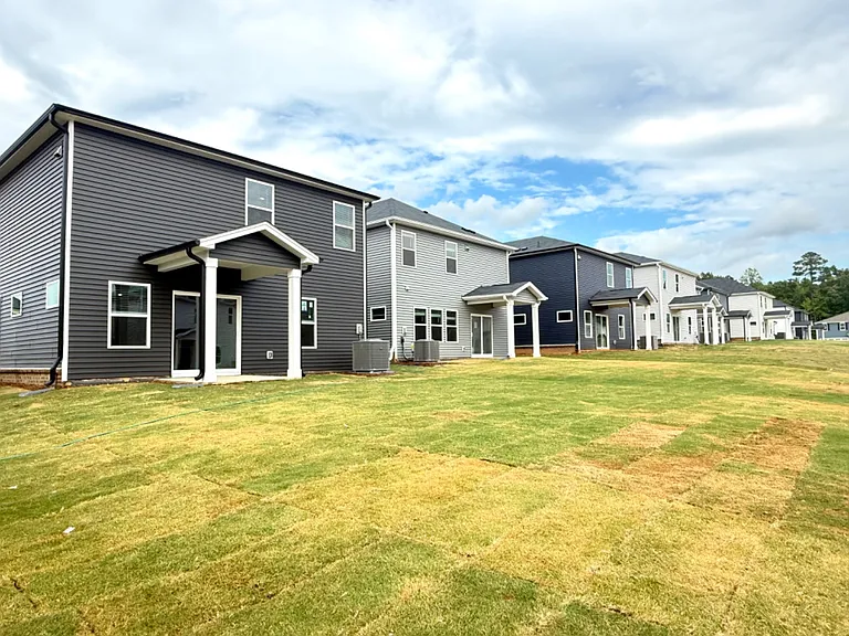 1008 Saint Lawrence Dr — Photo 12