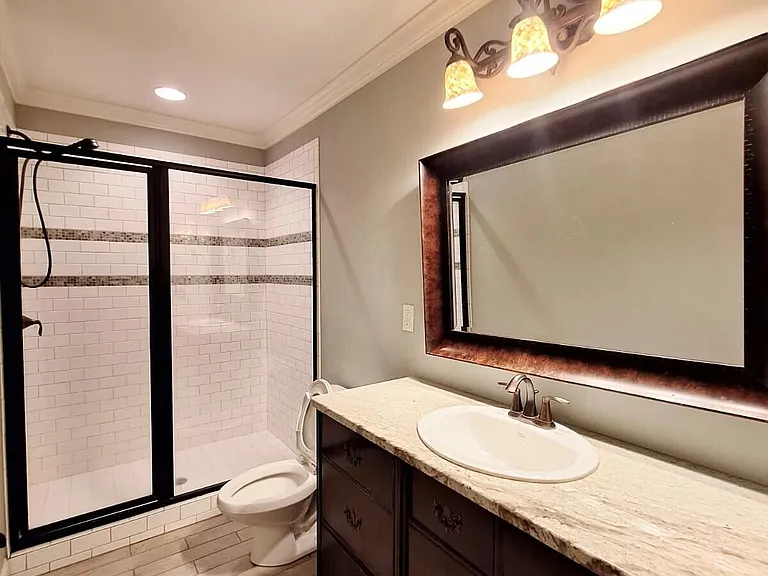168 Blackwater Dr — Photo 18