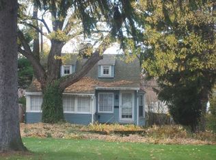 1362 Summit Dr, Mayfield Heights, OH 44124