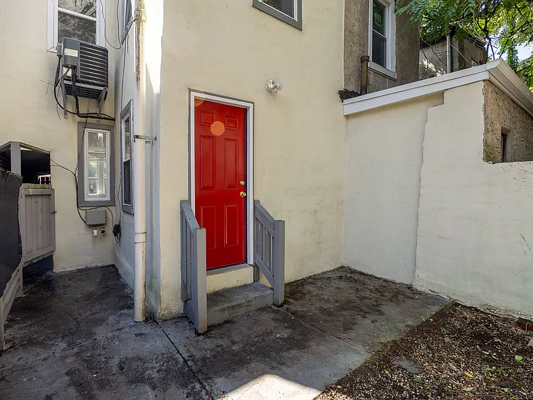 17 E Ashmead St — Photo 20