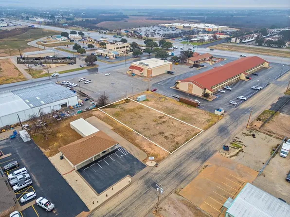 4624 Permian Dr #1A, San Angelo, TX 76903