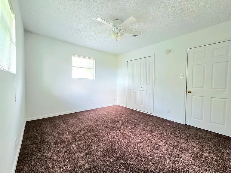 6331 Siers St #B — Photo 15