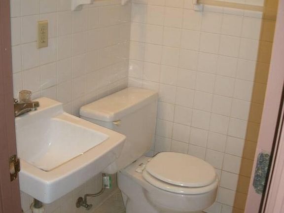 4th image of 1887 Darryl Dr #1901