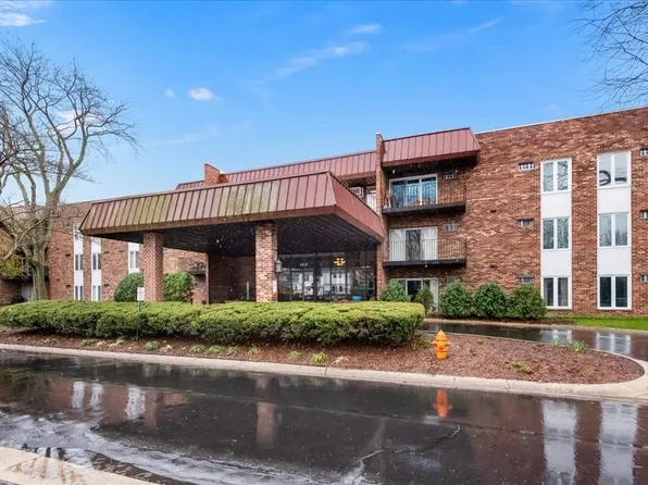 1053 W Ogden Ave APT 148, Naperville, IL 60563