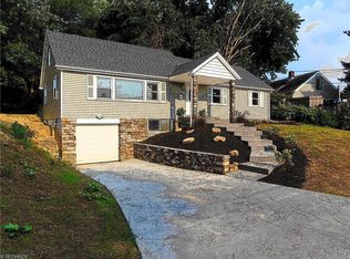 3293 Kingsley Dr, Akron, OH 44319