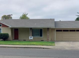 299 E Park St, Grants Pass, OR 97527