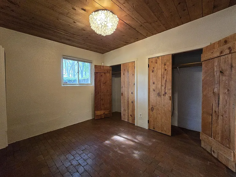 617 Don Felix St #A — Photo 16