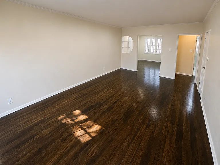 120 N Gale Dr #120 — Photo 2