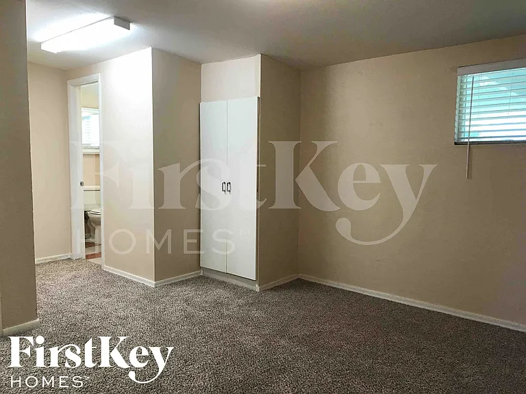 3625 W San Juan Ave — Photo 11