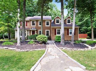 27 Ravenswood Way, Sewell, NJ 08080