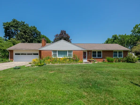 5139 Midfield Dr, Portage, MI 49002